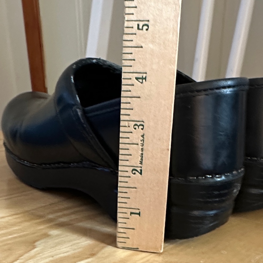 Dansko Black Women's Loafers/clogs size 39 - Picture 4 of 10
